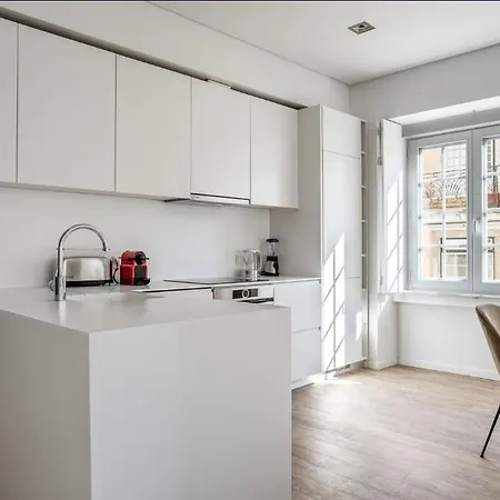 Private Bedrooms In The Heart Of *