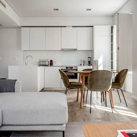 Private Bedrooms In The Heart Of * Lisbon