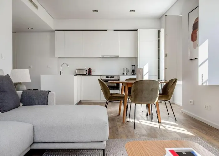 Private Bedrooms In The Heart Of 3* Lisboa
